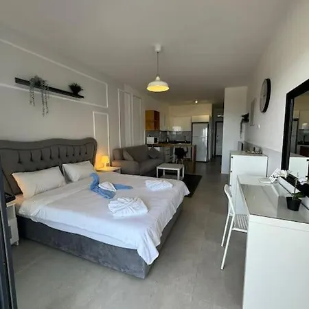 Schoenes Mit Meerblick Auf Nordzypern, In Caesar Blue Isabella 70 Apartmán