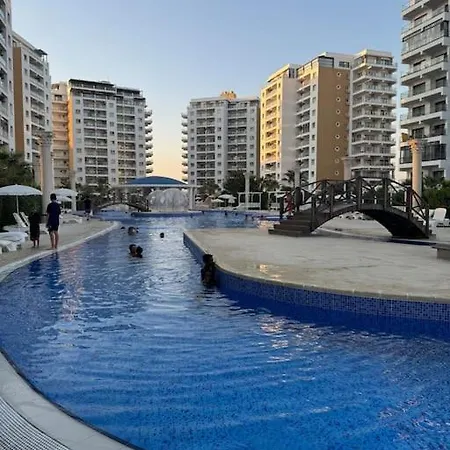 Schoenes Mit Meerblick Auf Nordzypern, In Caesar Blue Isabella 70 Apartmán *