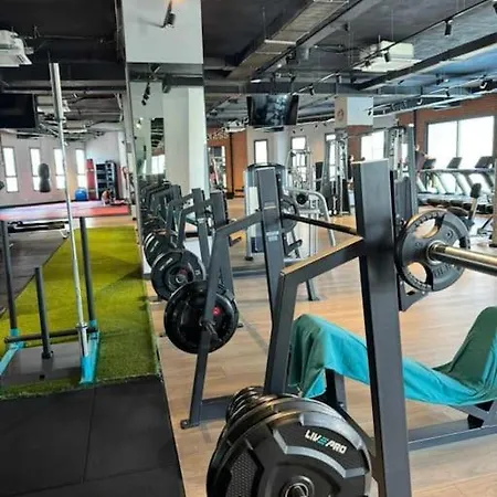 Schoenes Mit Meerblick Auf Nordzypern, In Caesar Blue Isabella 70