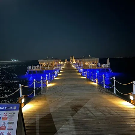 Schoenes Mit Meerblick Auf Nordzypern, In Caesar Blue Isabella 70 Apartmán *
