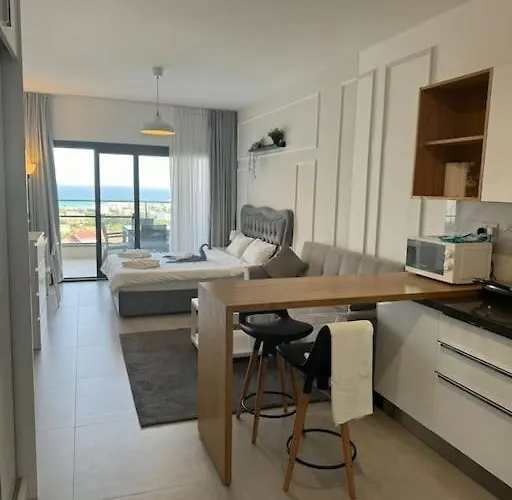 Apartment Schoenes Mit Meerblick Auf Nordzypern, In Caesar Blue Isabella 70 Rizokarpaso