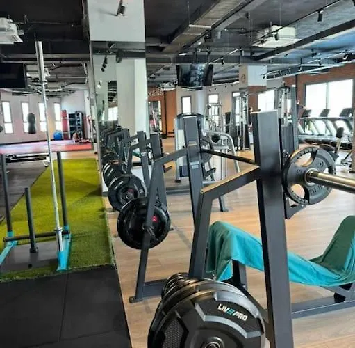 Schoenes Mit Meerblick Auf Nordzypern, In Caesar Blue Isabella 70